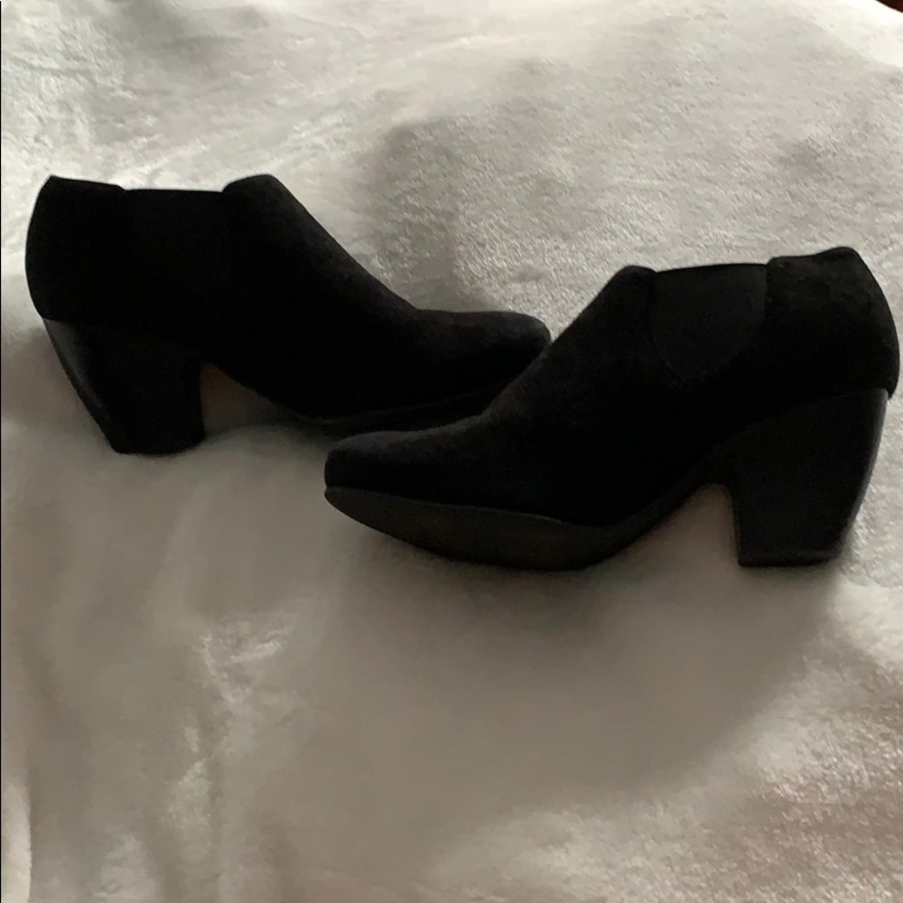 black booties